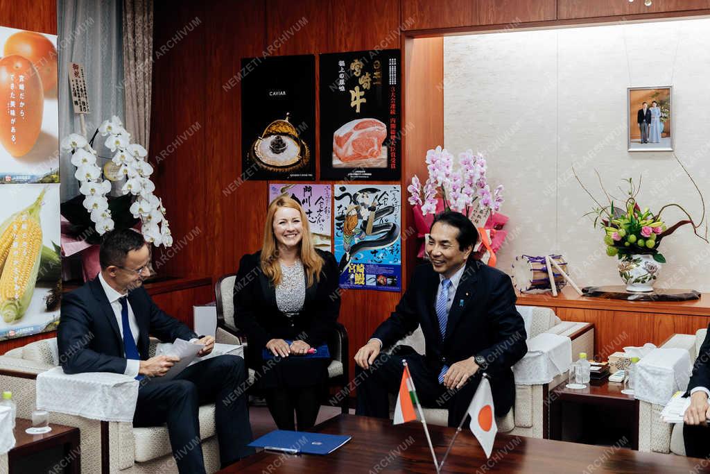 Szijjártó Péter Tokióban