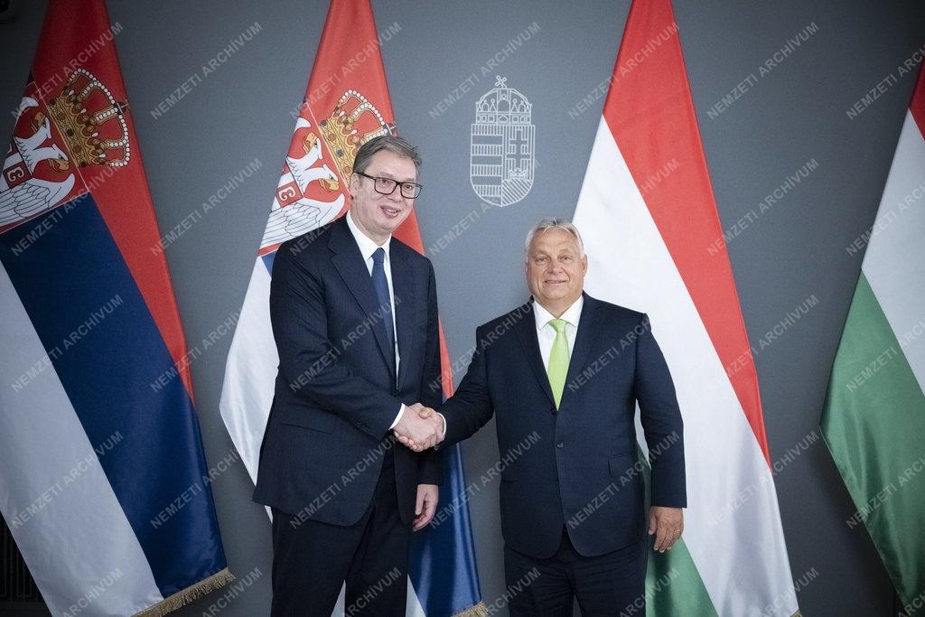 Orbán Viktor a szerb elnökkel tárgyalt