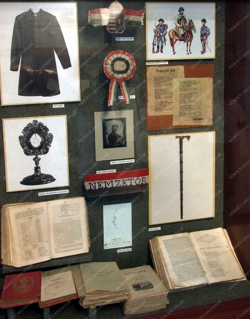 Múzeum - A Petőfi Sándor Emlékszoba