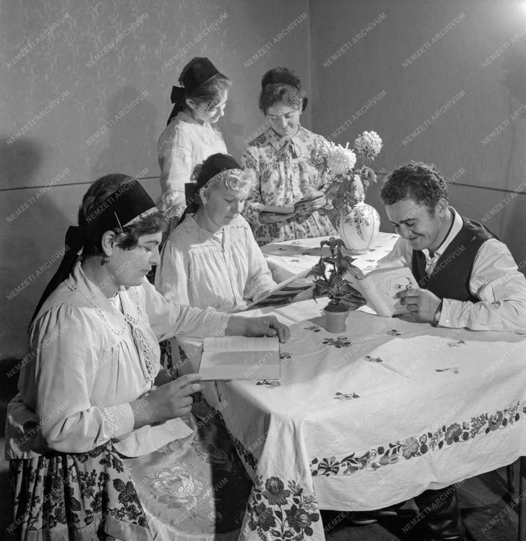 Életkép - Kultúra - Téli esték Miskén