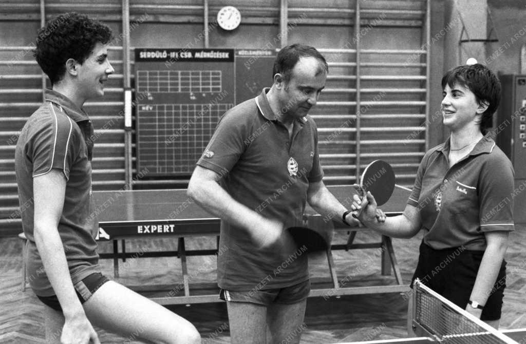 Sport - Asztalitenisz - A Bátorfi család