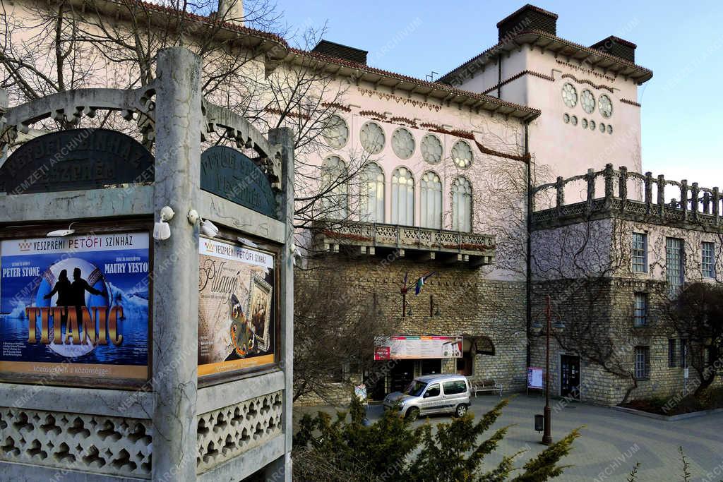 Kultúra - Veszprém - Petőfi Színház 