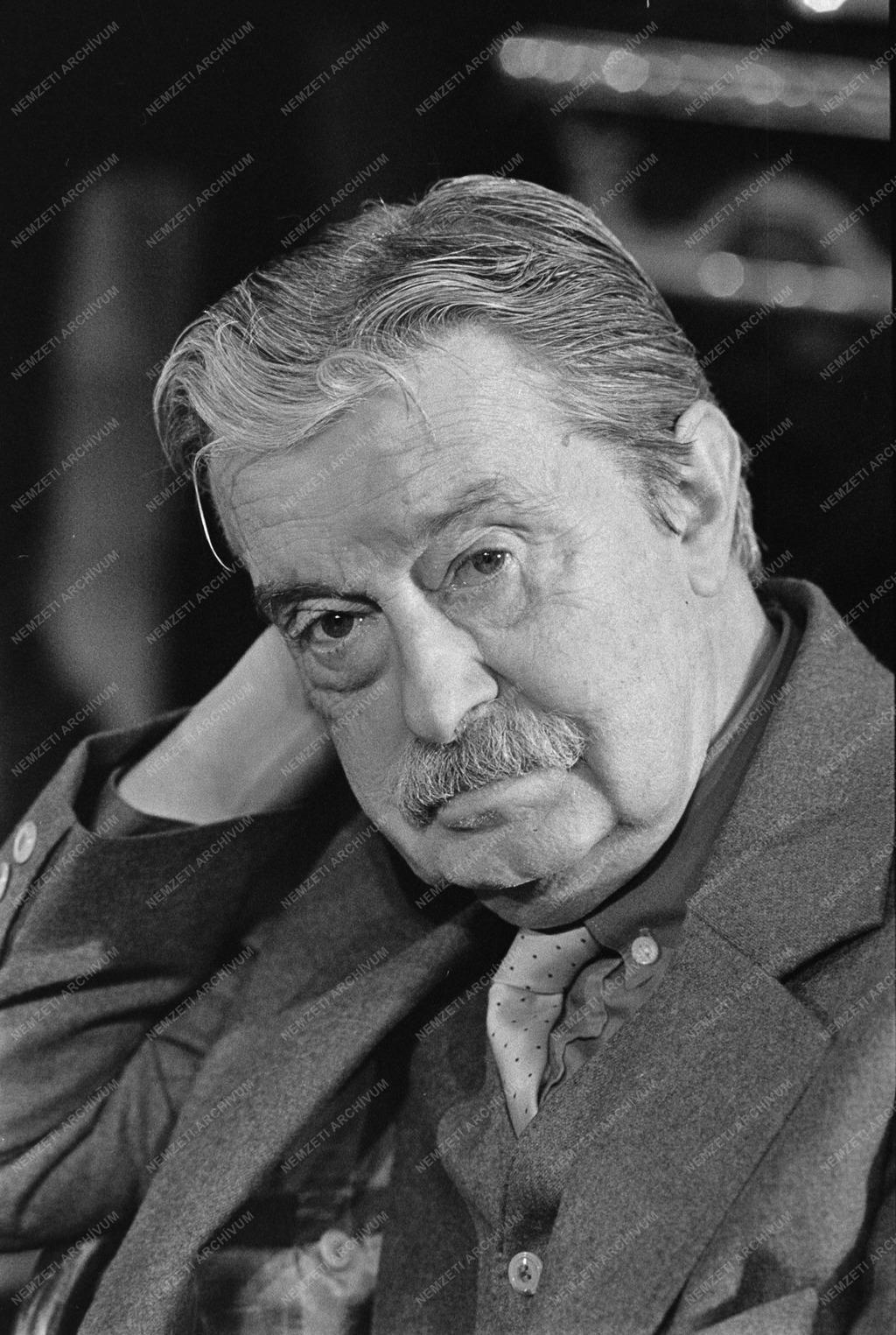 Kultúra - Mensáros László színművész