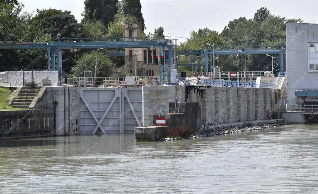 Vízi közlekedés - Budapest - Kvassay zsilip