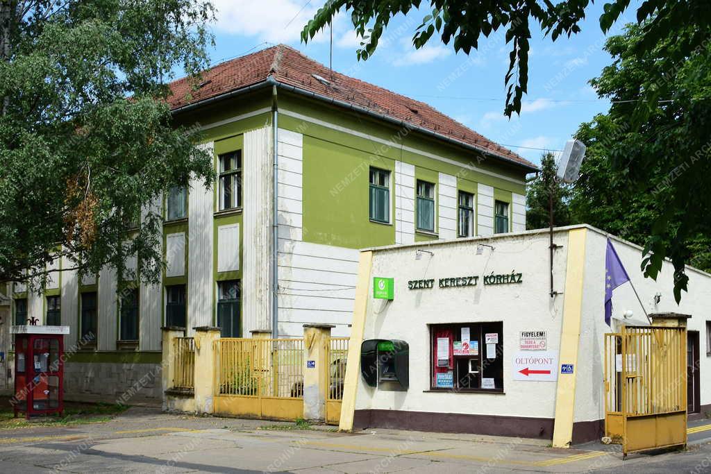 Városkép - Egészségügy - Kalocsa - Szent-Kereszt Kórház