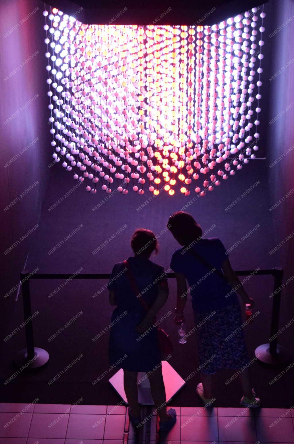 Kultúra - Budapest - Light Art Museum