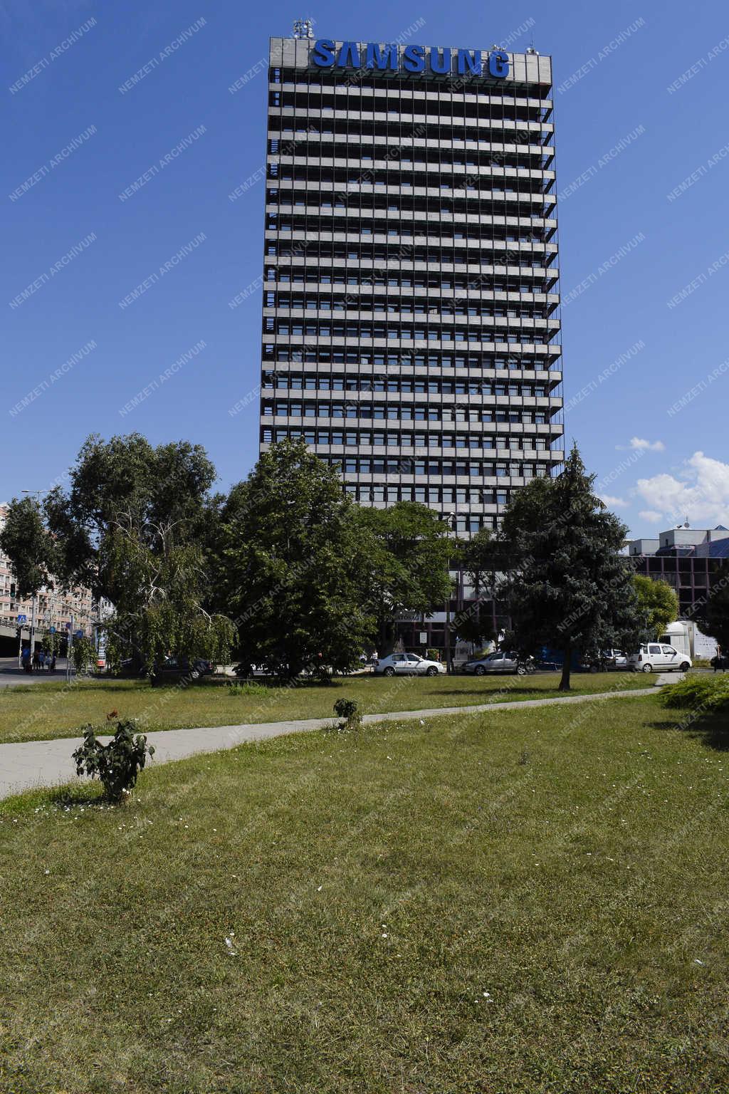 Épület - Budapest - Nyugdíjfolyósító Igazgatóság