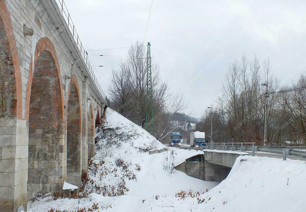 Közlekedés - Zebegény - Viadukt