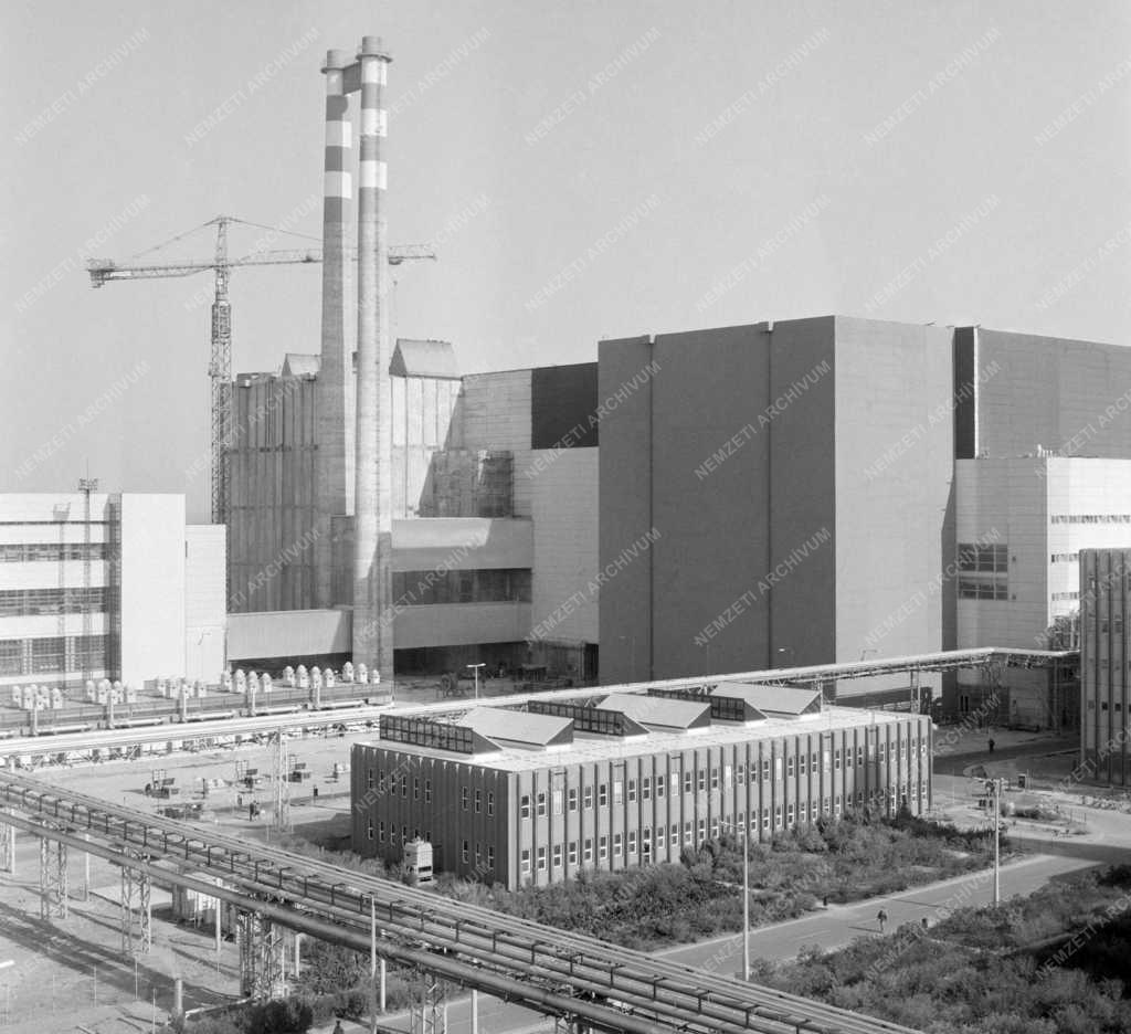 Ipar - Energia - Bővül a Paksi Atomerőmű