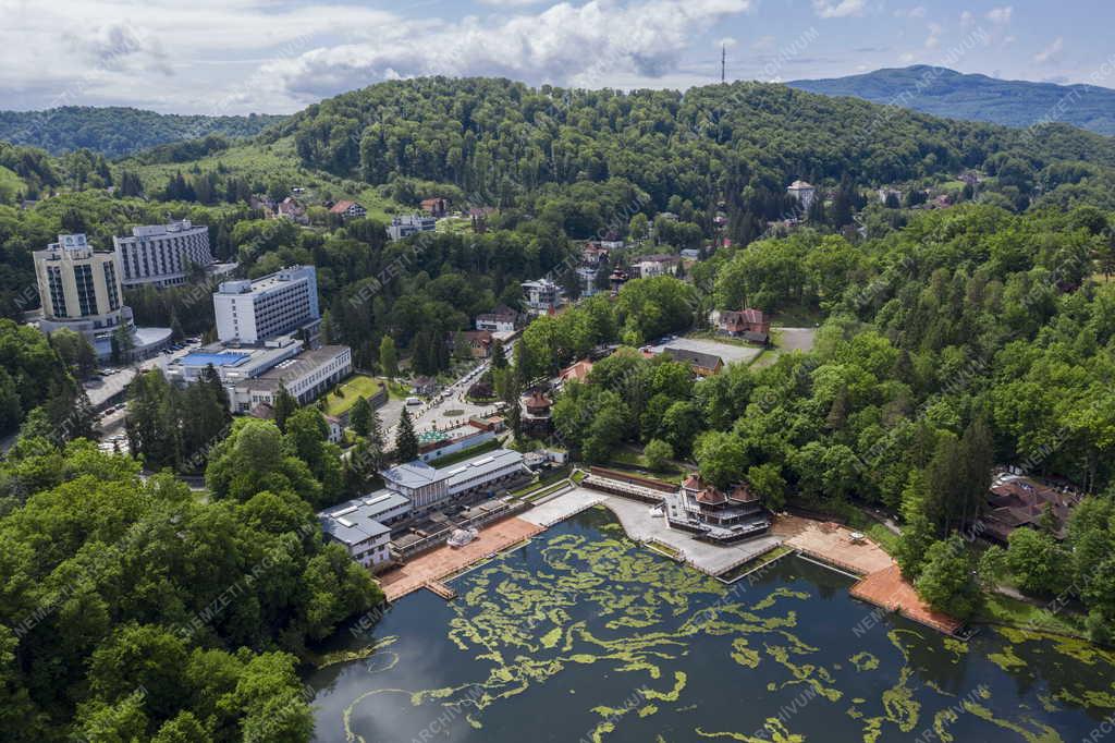 Táj - Erdély - Medve-tó