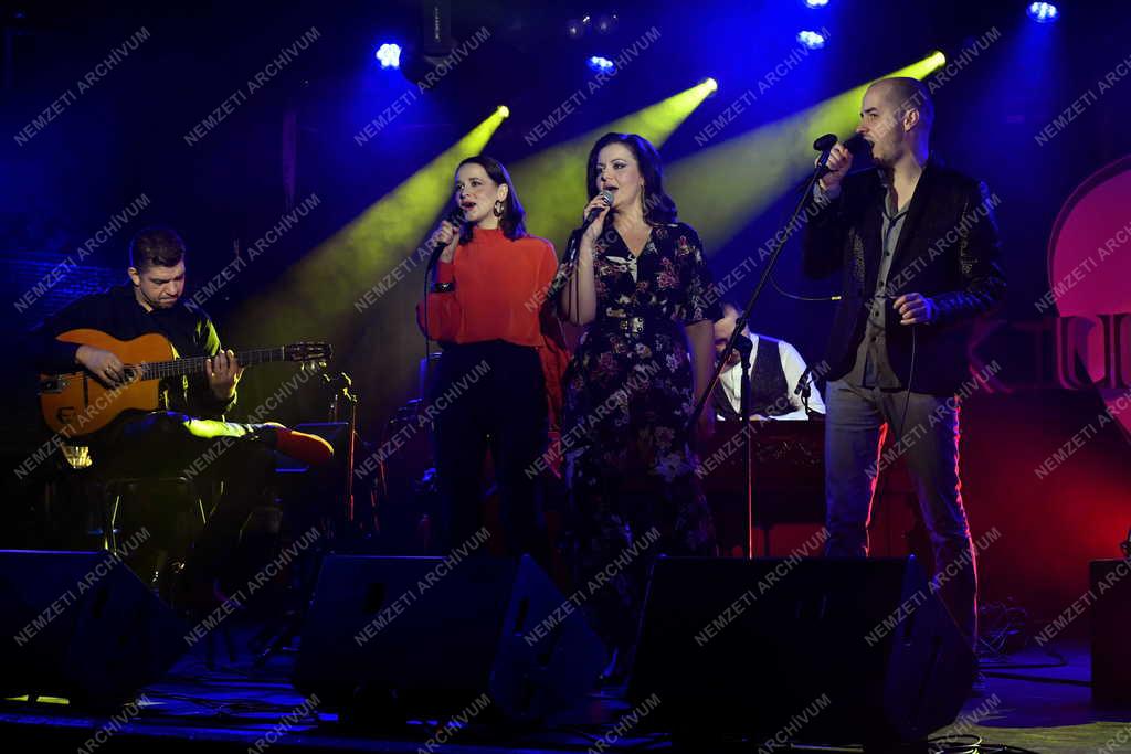 Televízió - M2 Petőfi TV - Akusztik koncert az A38 hajón