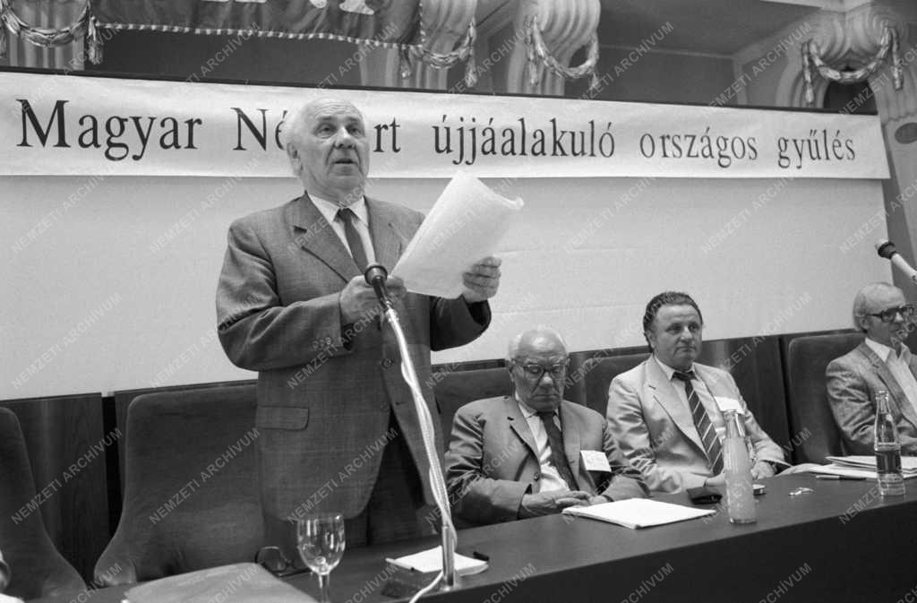 Megemlékezés - A Nemzeti Parasztpárt megalakulásánek emlékülése