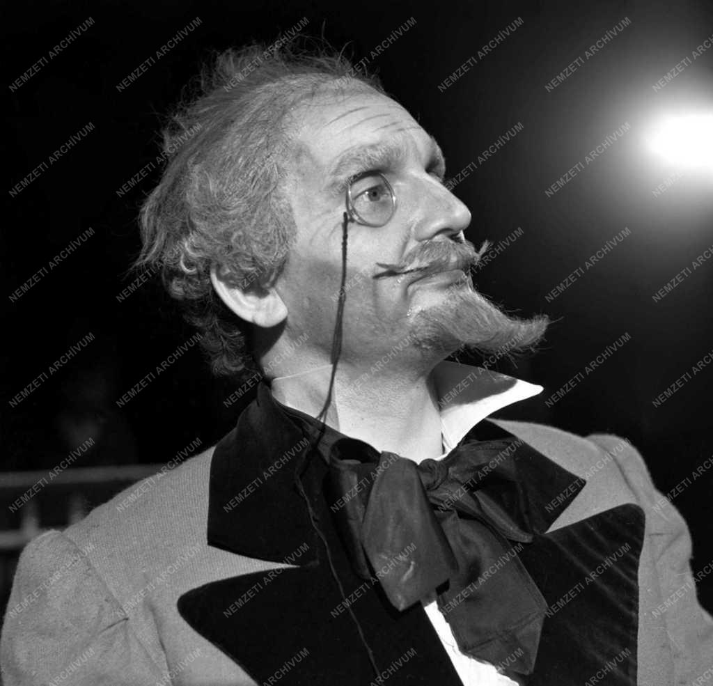Bohémélet - bemutató Szegeden