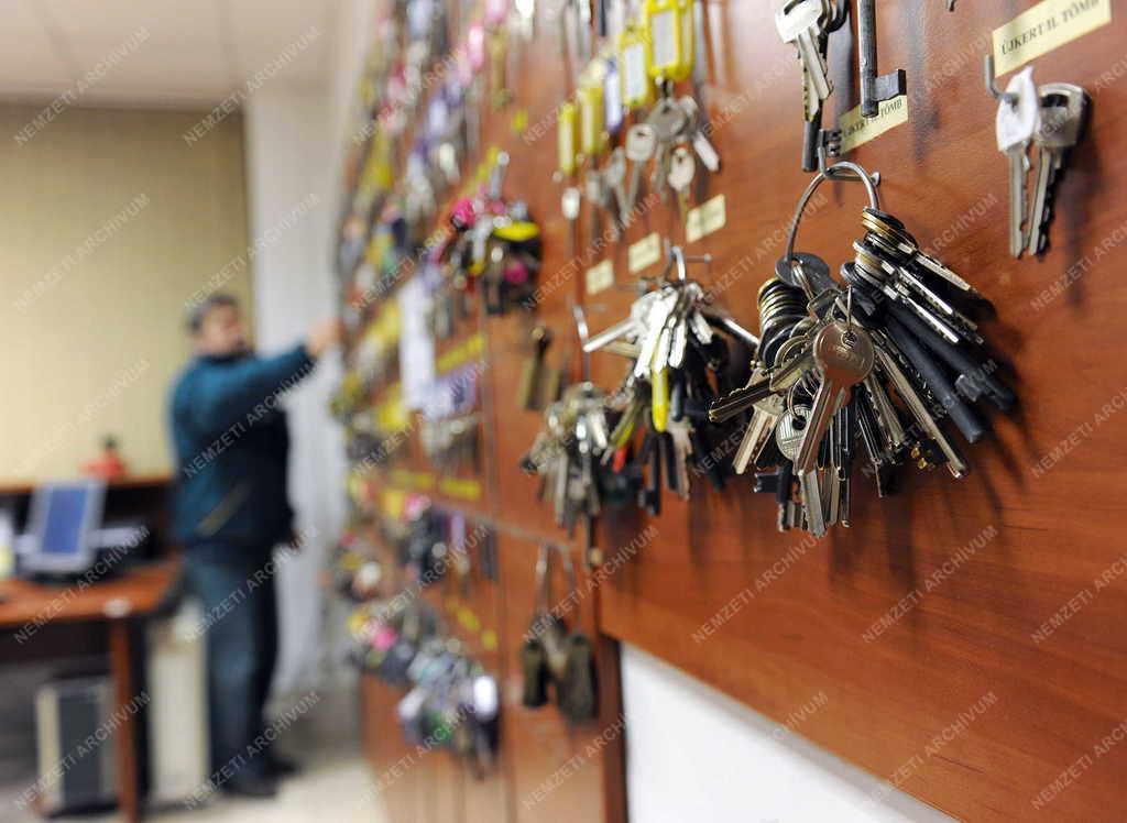 Szolgáltatás -  Debreceni Hőszolgáltató Zrt.