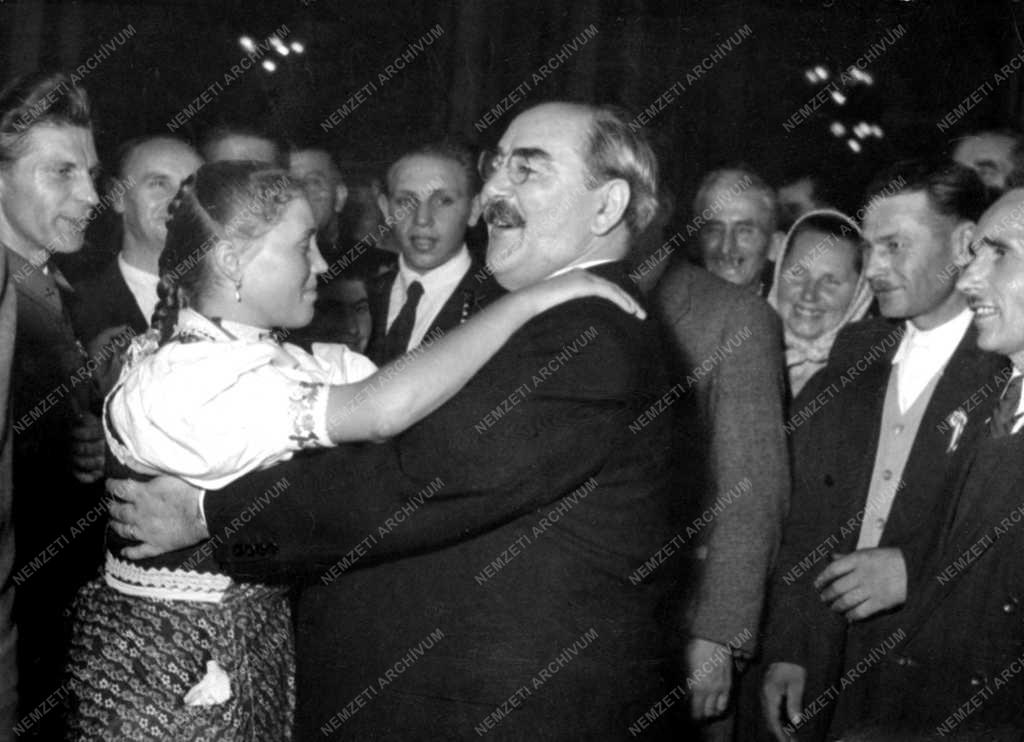 Belpolitika - Hazafias Népfront Kongresszus