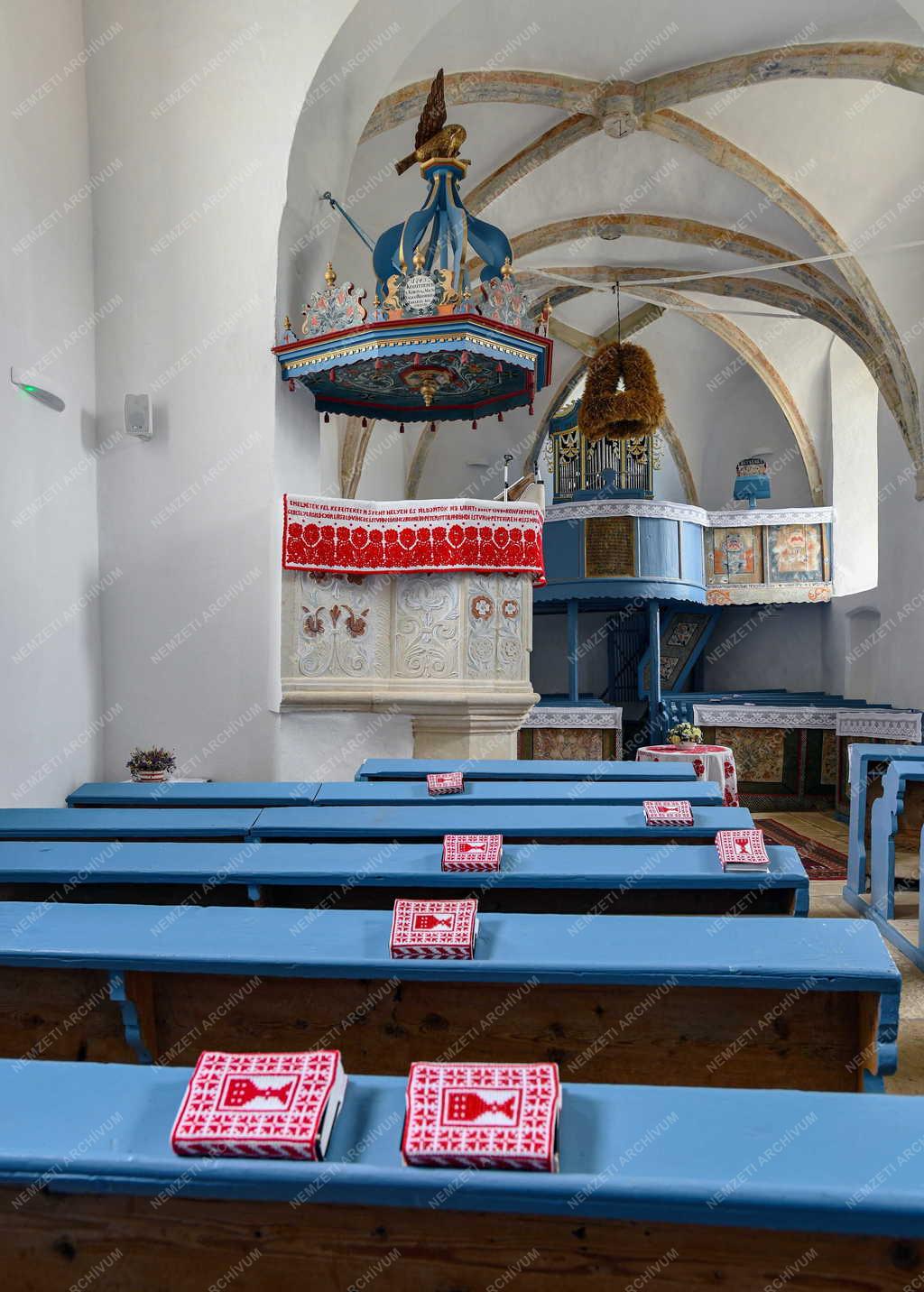 Egyház - Magyarvalkói református templom Erdélyben