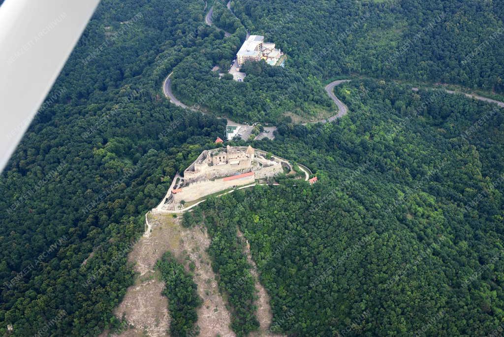 Légi felvétel - Visegrád - Fellegvár