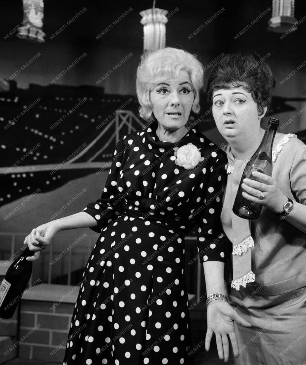 Kultúra - Kisfaludy Színház - Fülöp Kálmán: Bajnokcsapat