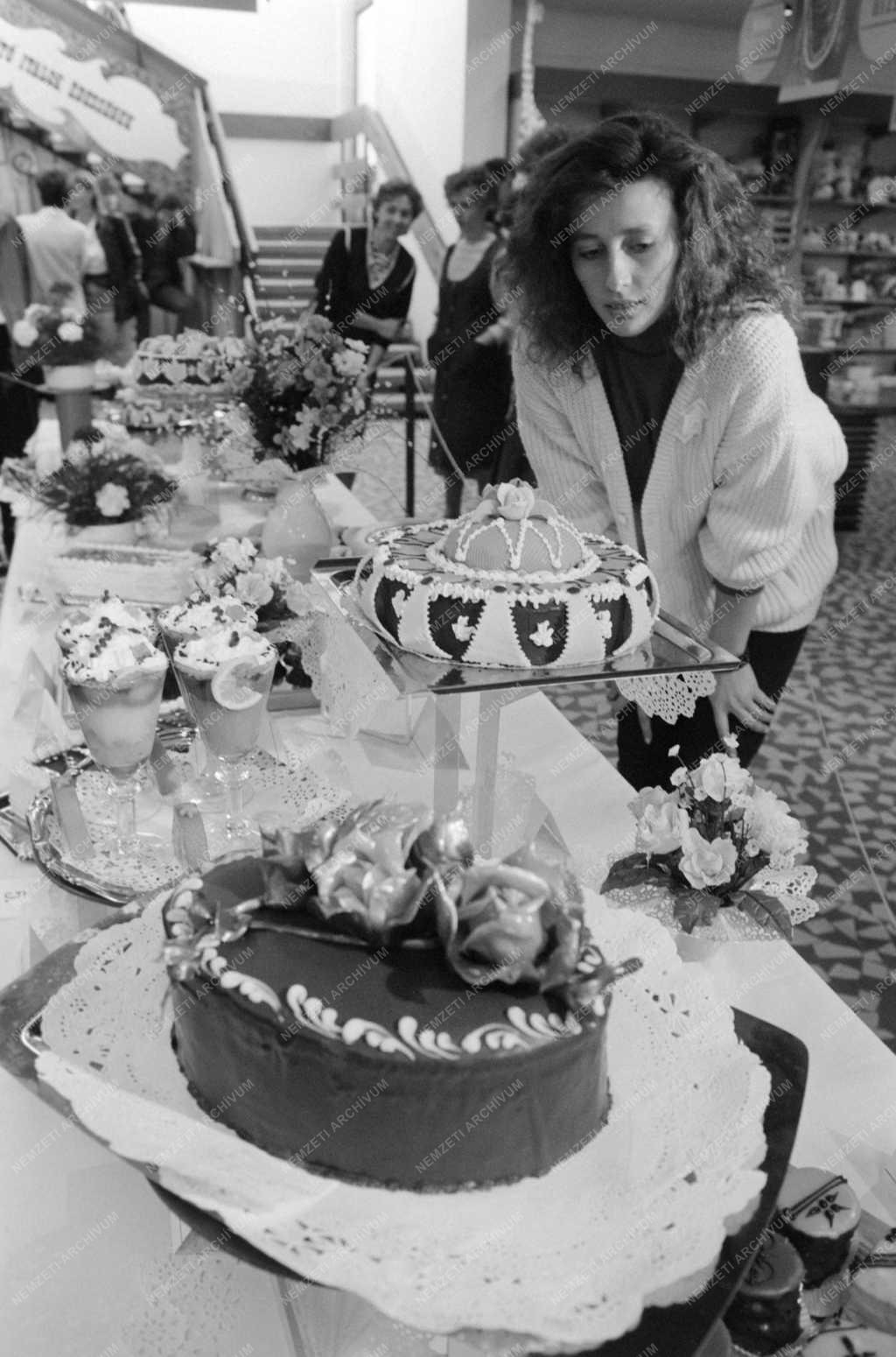 Gasztronómia - Cukrászmesterek tárlata Pásztón