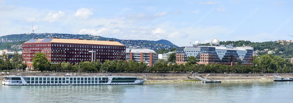 Városkép - Budapest - Dunai látkép - Lágymányosi ELTE Campus