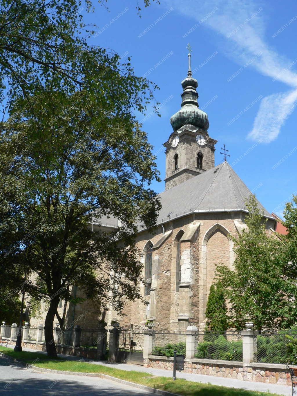 Szécsény - Ferencesek temploma 