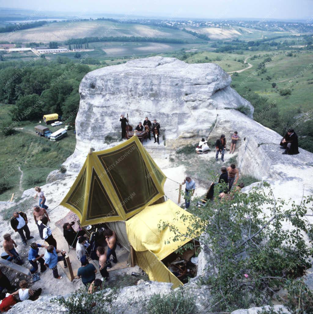 Film - Televízió - Az Ál-Petőfi című tévéfilm forgatása