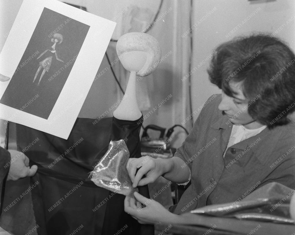 Kultúra - Bartók és Brecht bemutatóra készül a Bábszínház