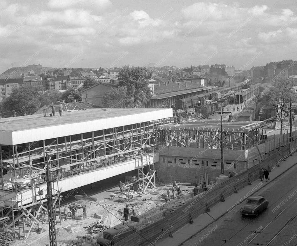 A szerző válogatása - Épül a Déli pályaudvar