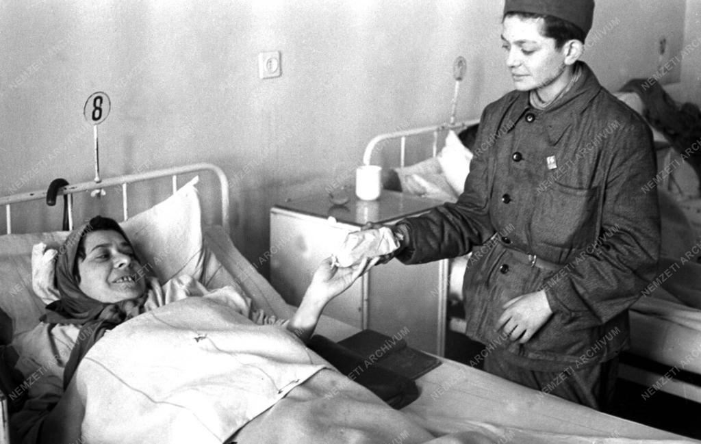 Misi (egy rikkancs) egy napja