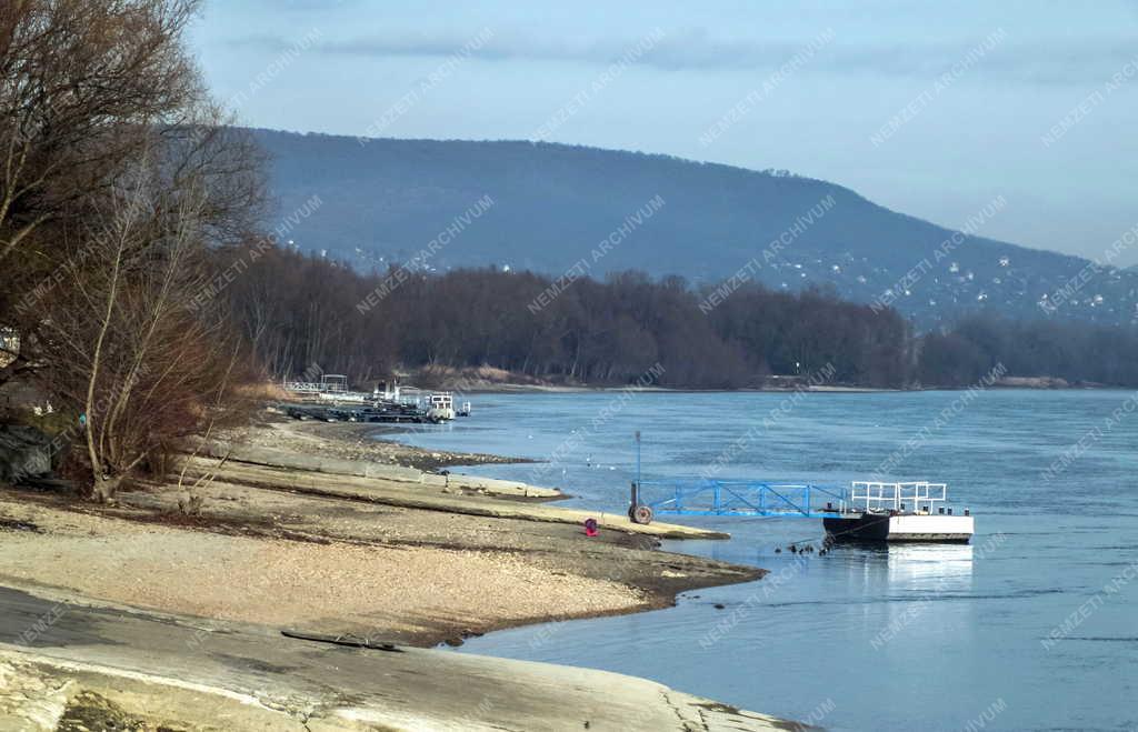 Nagymaros - Duna-part