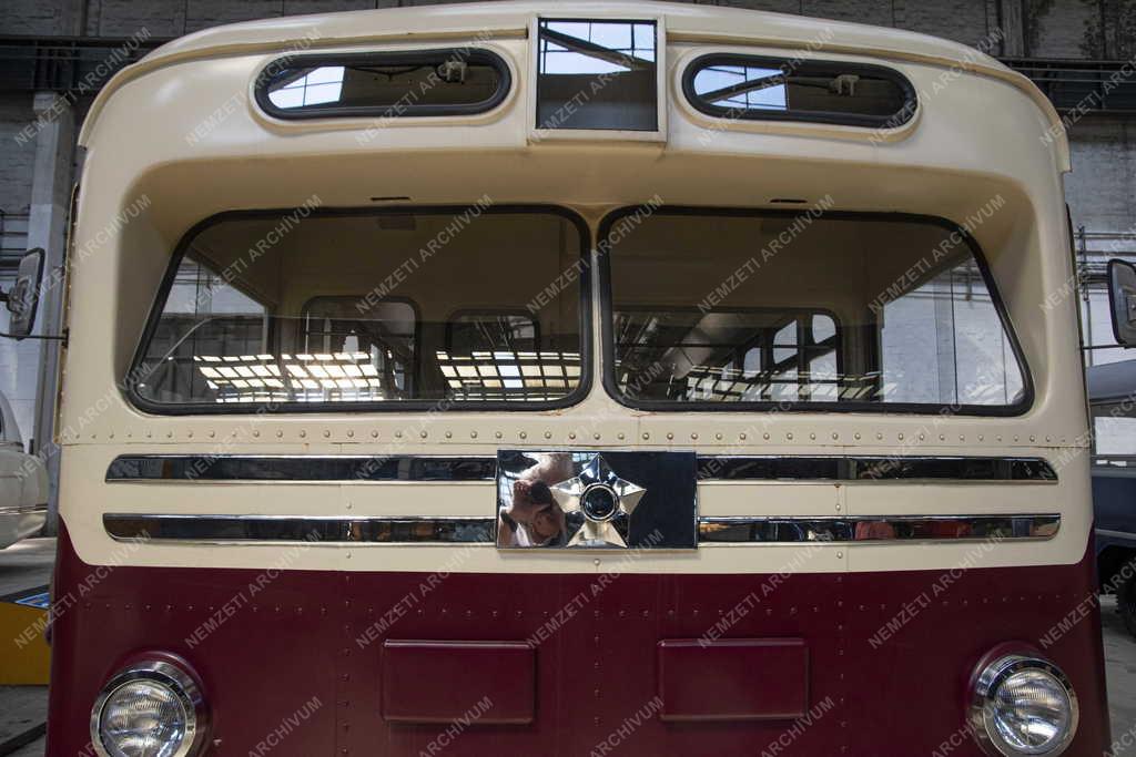 Kultúra - A MÁV korábbi Északi Járműjavítója az új Közlekedési Múzeum