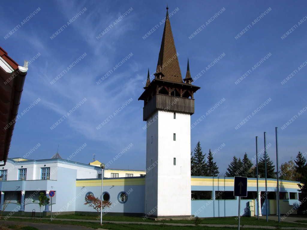 Oktatási épület - Gyula - Román nemzetiségi iskola