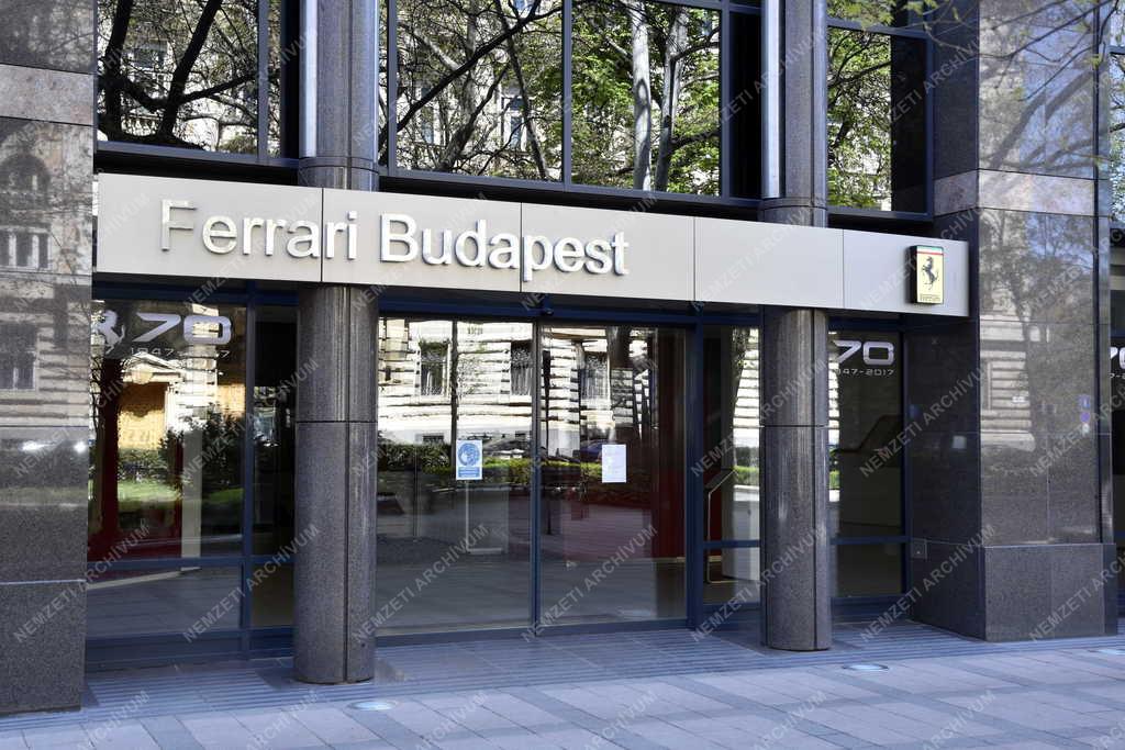 Városkép - Bank Center Irodaház a fővárosban