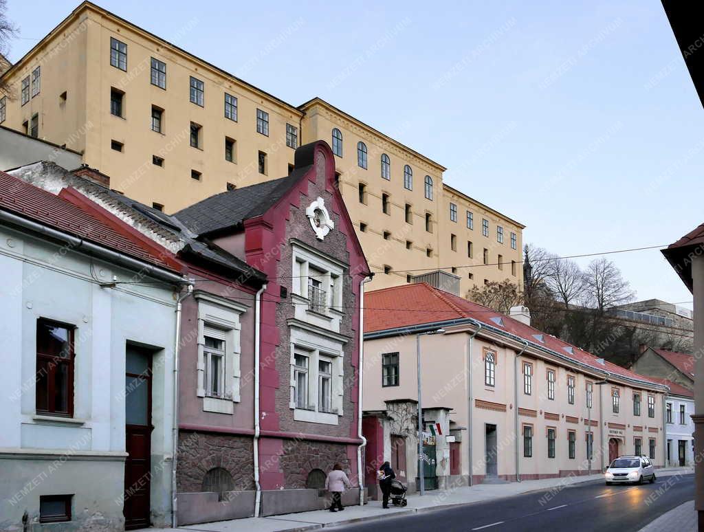 Városkép - Veszprém - Ruttner-ház és a Várbörtön