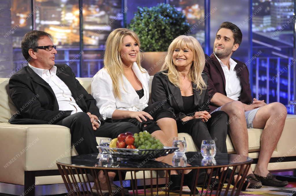 Televízió - DTK - D. Tóth Kriszta Show