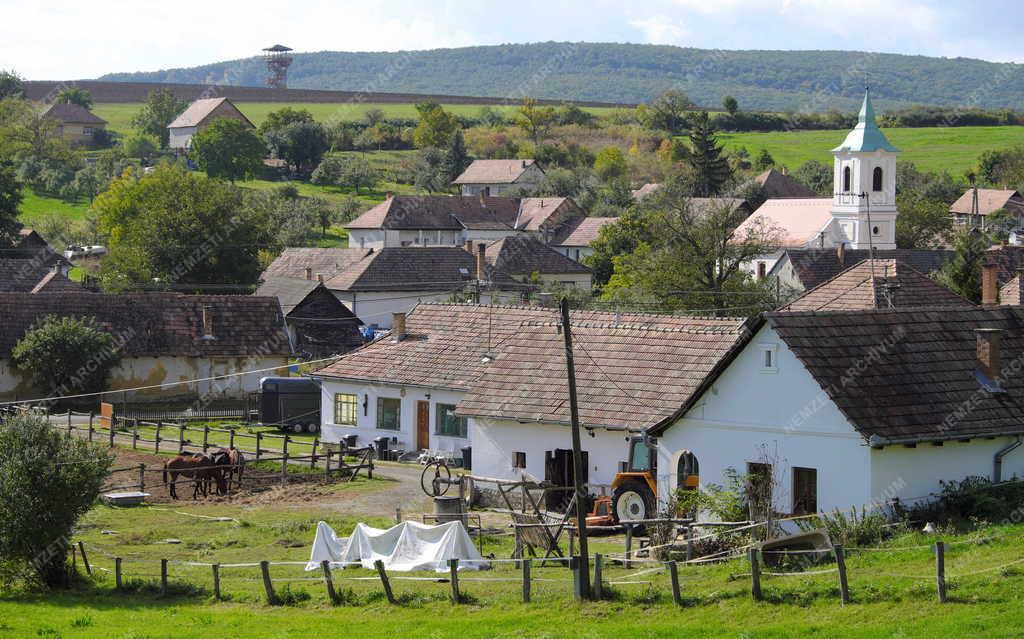 Turizmus - Legénd - Falukép