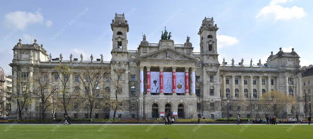 Épület - Budapest - A Néprajzi Múzeum épülete