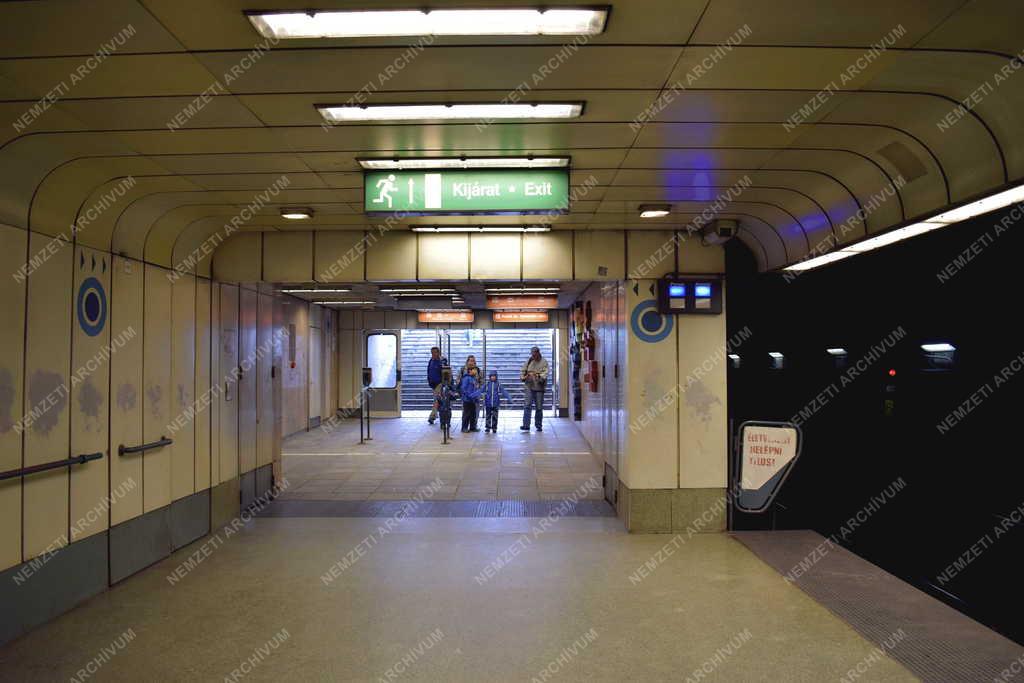 Közlekedés - Budapest - Az M3-as metró északi szakasza felújítás előtt