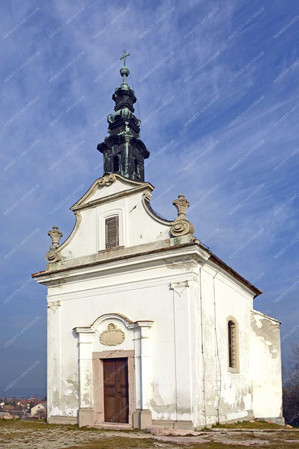 Egyházi épület - Tata - A Kálvária-kápolna