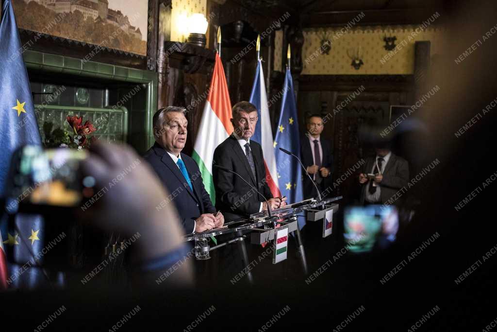 Orbán Viktor Prágában