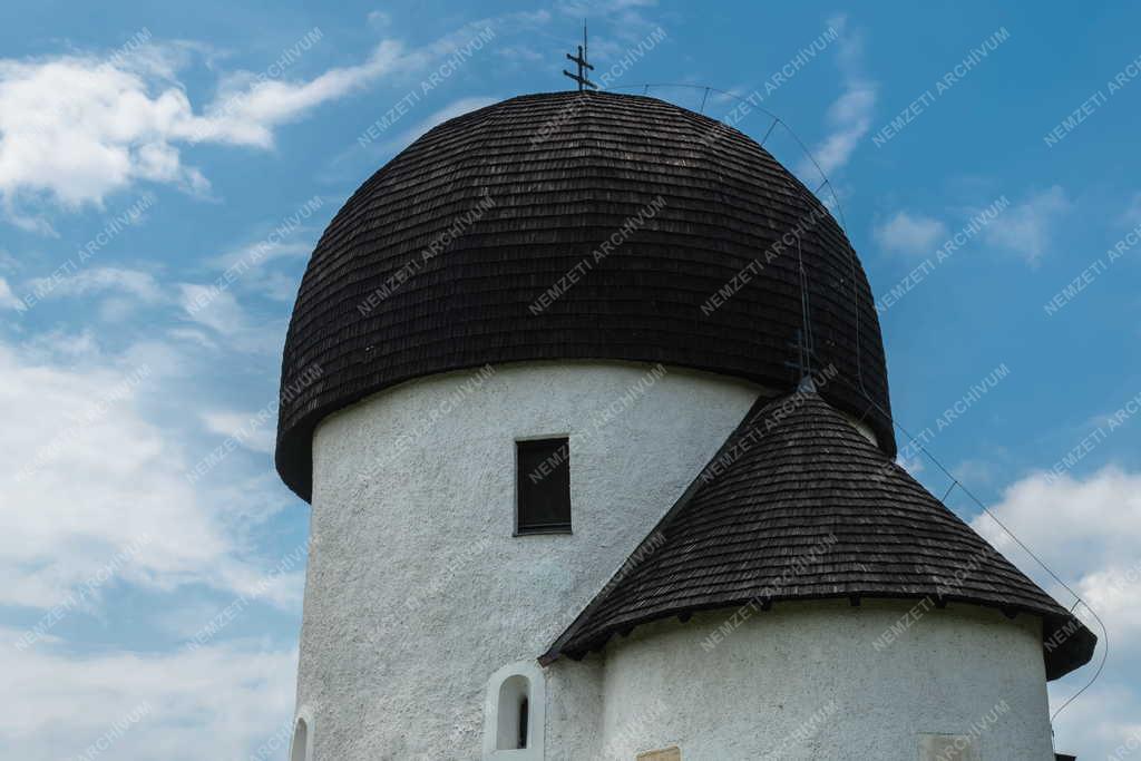 Városkép - Egyház - Ösküi kerektemplom