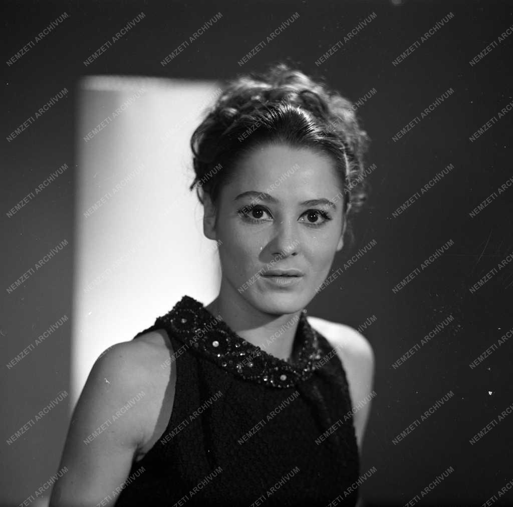 Színház - Agárdy Ilona színésznő