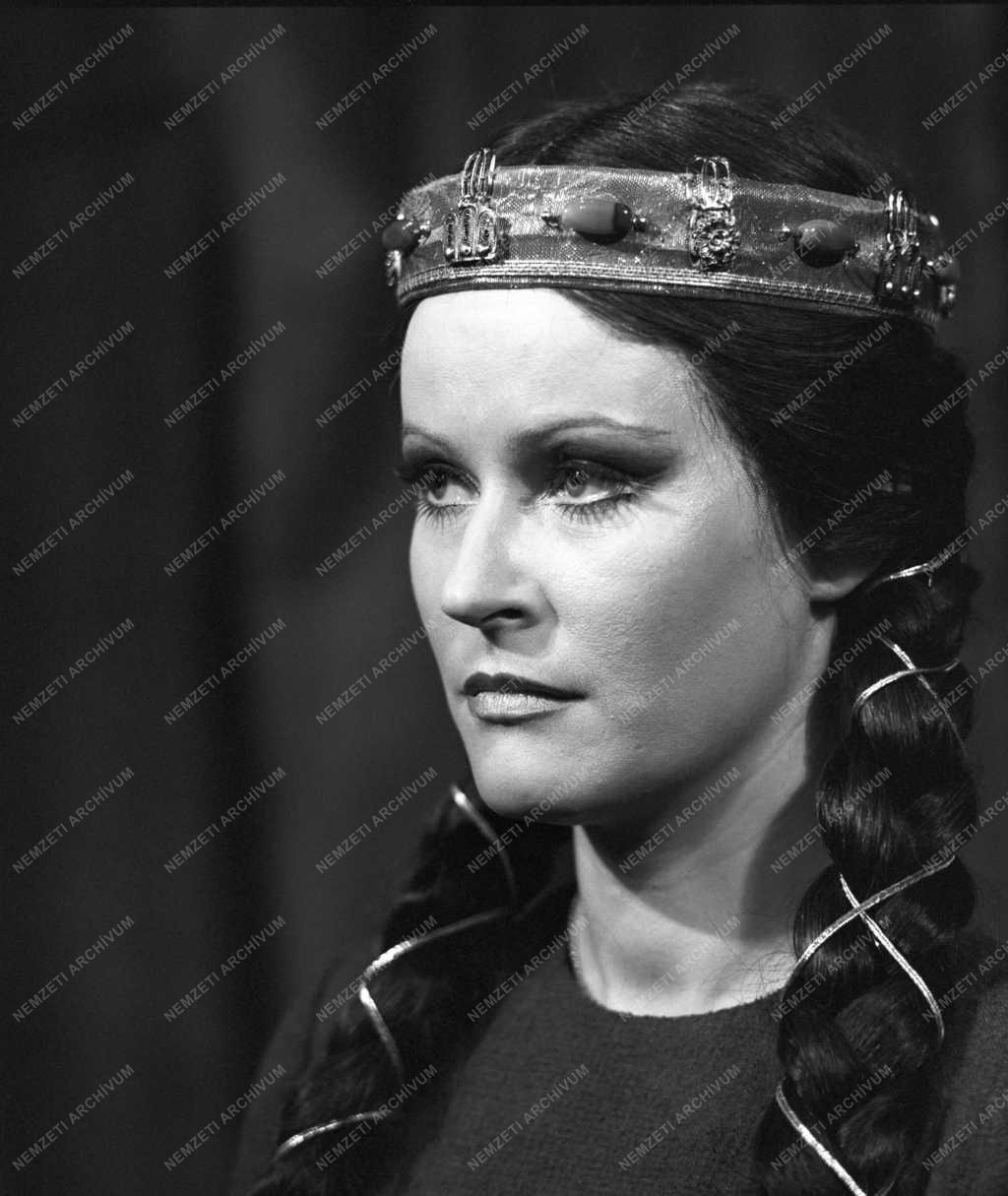 Kultúra - Színház - Szabó Magda: A csata