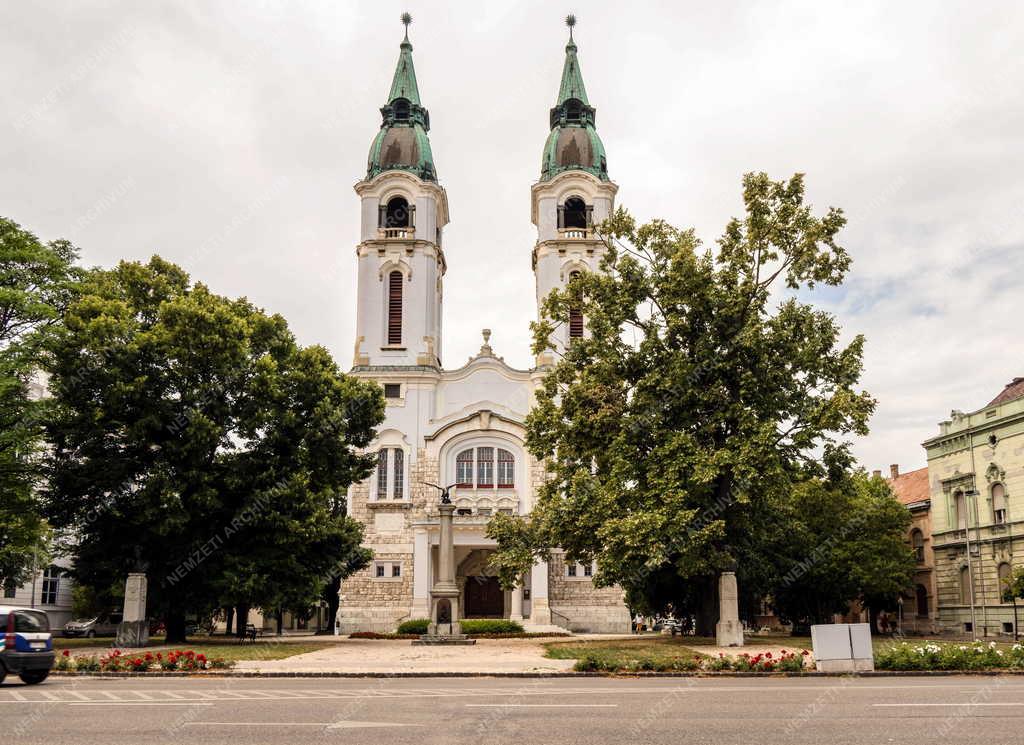 Városkép - Egyház - Pápa - Református templom