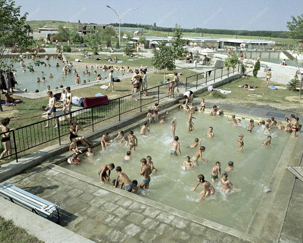 Szabadidő - Zalakarosi Gyógy- és Strandfürdő