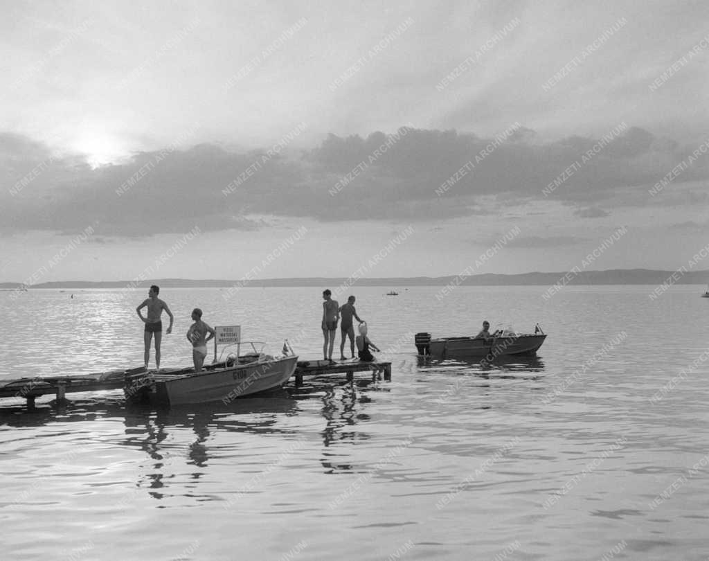 Vakáció - Üdülők Siófokon