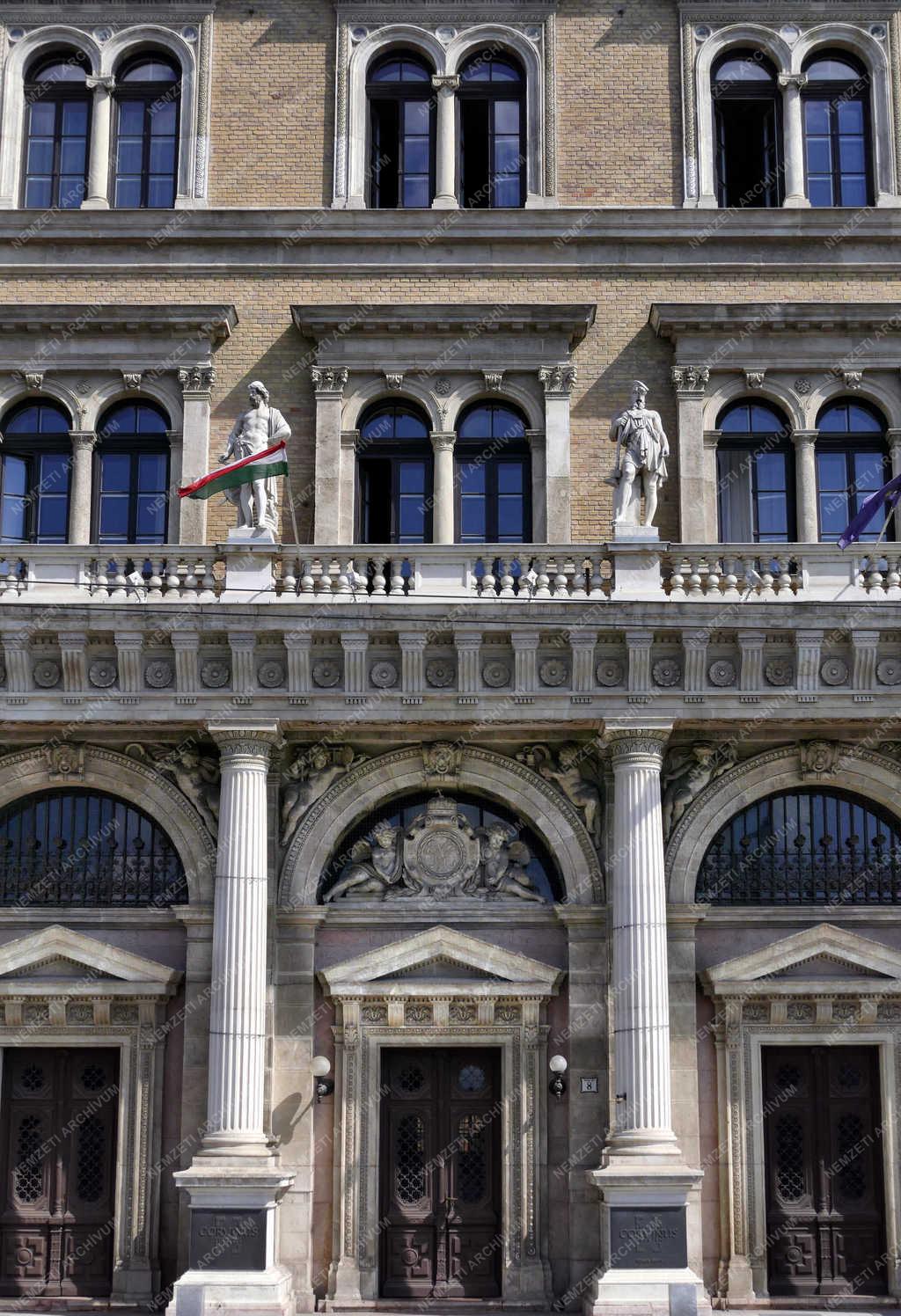 Felsőoktatás - Budapest - A Budapesti Corvinus Egyetem főépülete