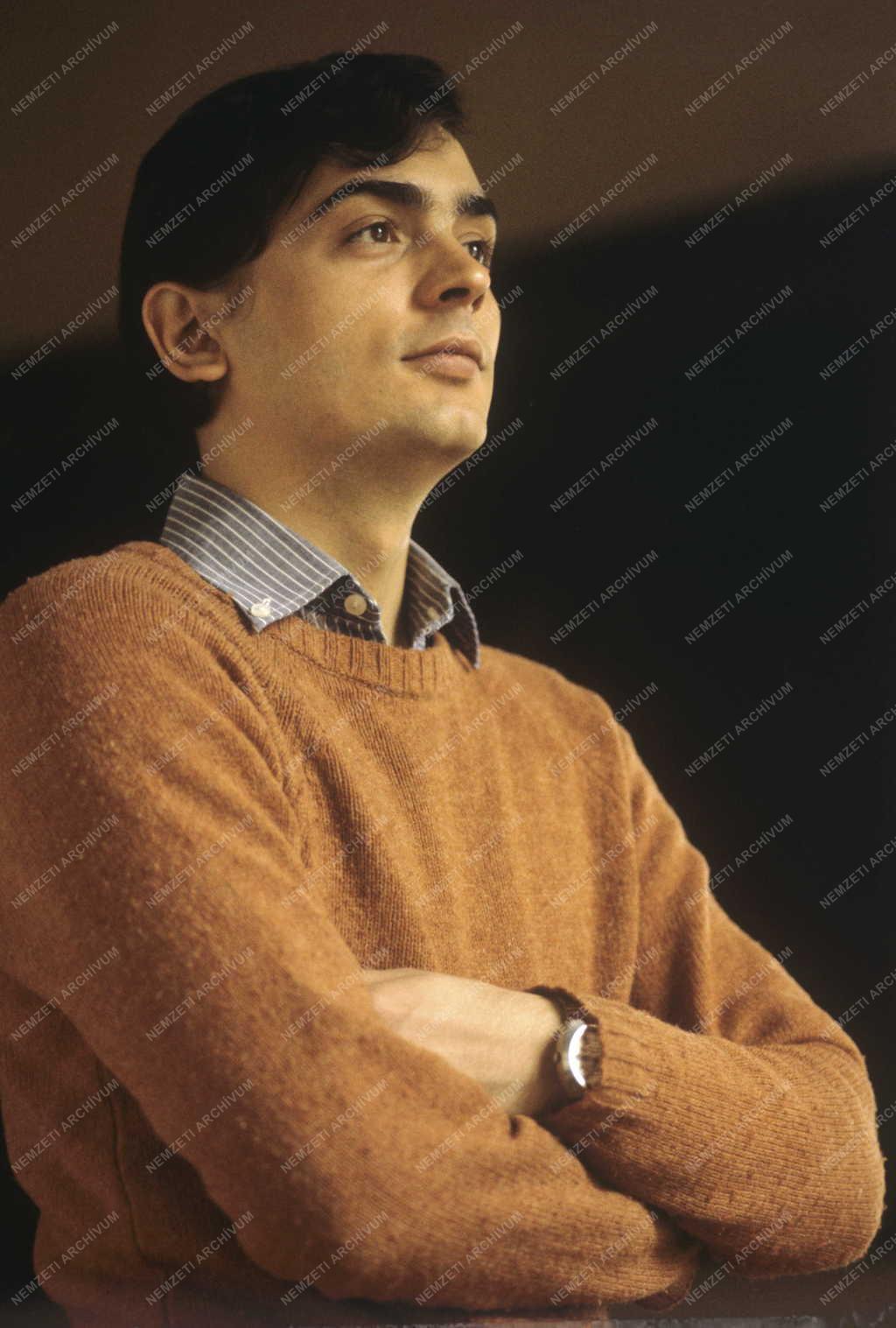 Kultúra - Mihályi Győző színész