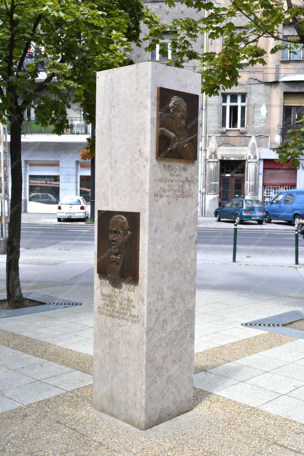 Műalkotás - Budapest - Muzsikus cigányok domborműve