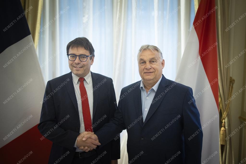 Orbán Viktor a Vinci Concessions vezérigazgatójával tárgyalt Párizsban
